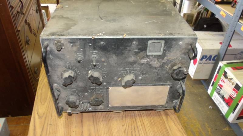 lot 430 image: Radio Transmitter