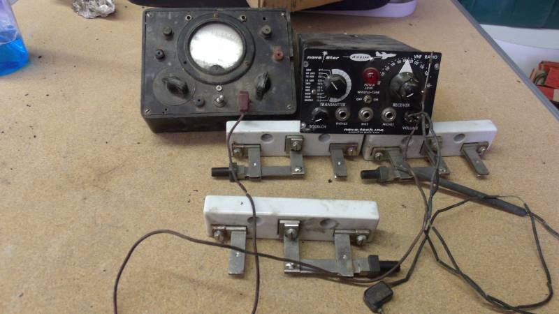 lot 578 image: Nova Star Air-O-Ear VHF Radio, Tripeet Gauge and switches