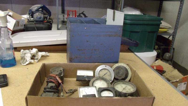 lot 582 image: Variety of gauges and switches