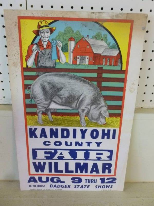 lot 26 image: Vintage County Fair Sign