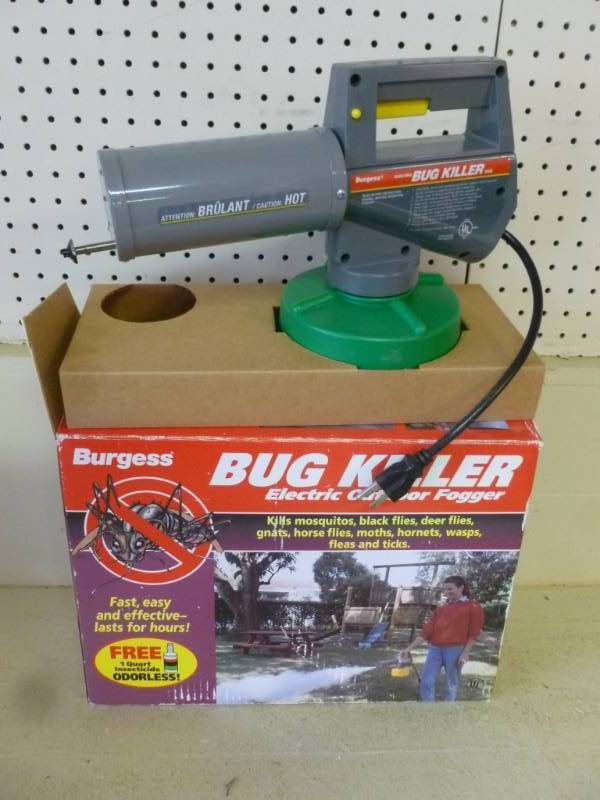 lot 36 image: Bug Sprayer