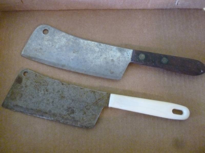lot 54 image: Vintage Knives