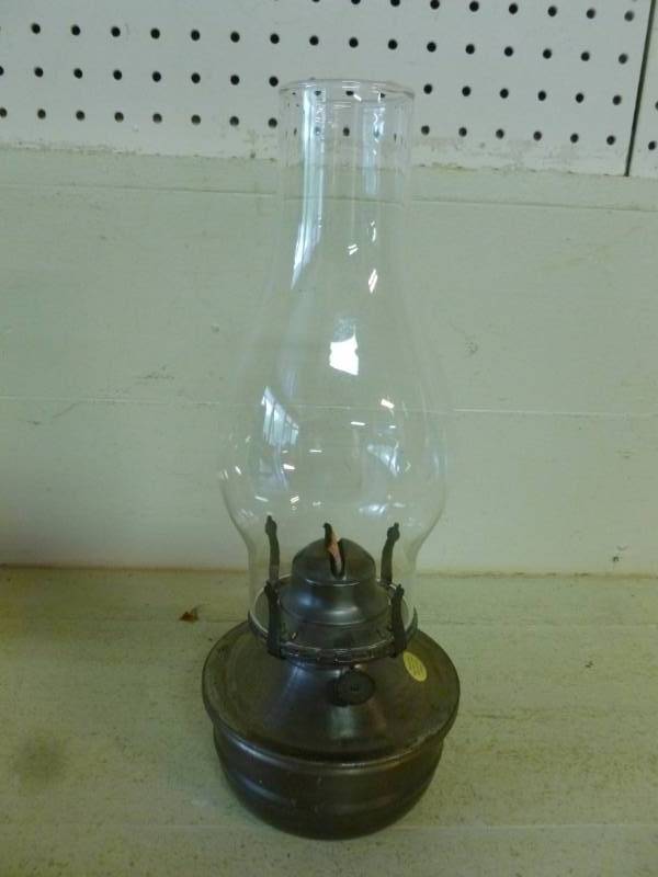 lot 61 image: Oil Lamp