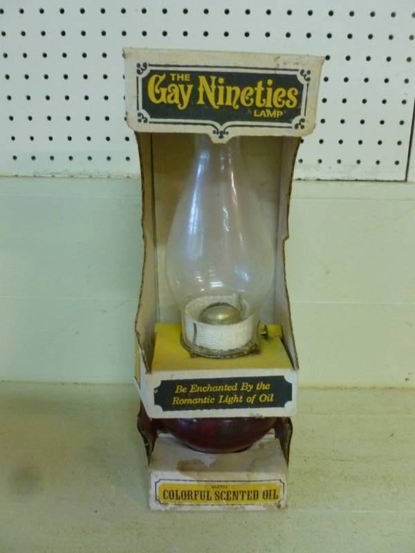 lot 63 image: Vintage Oil Lamp