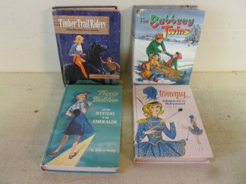lot 69 image: Vintage Books