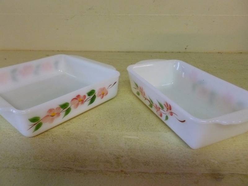 lot 97 image: Vintage Fireking