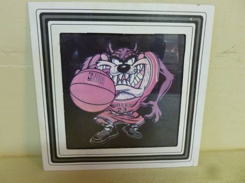 lot 110 image: Sports Collectible