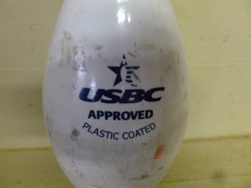 lot 114 image: Bowling Pin