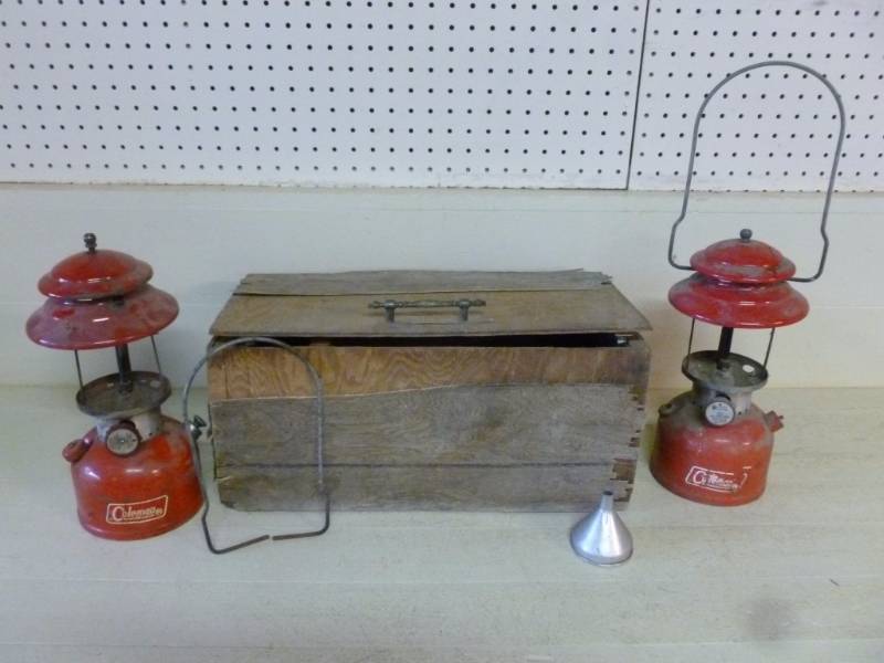 lot 136 image: Coleman Lantern