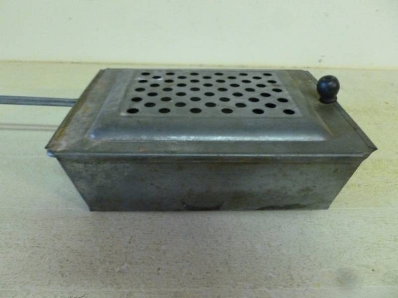 lot 145 image: Popcorn Popper