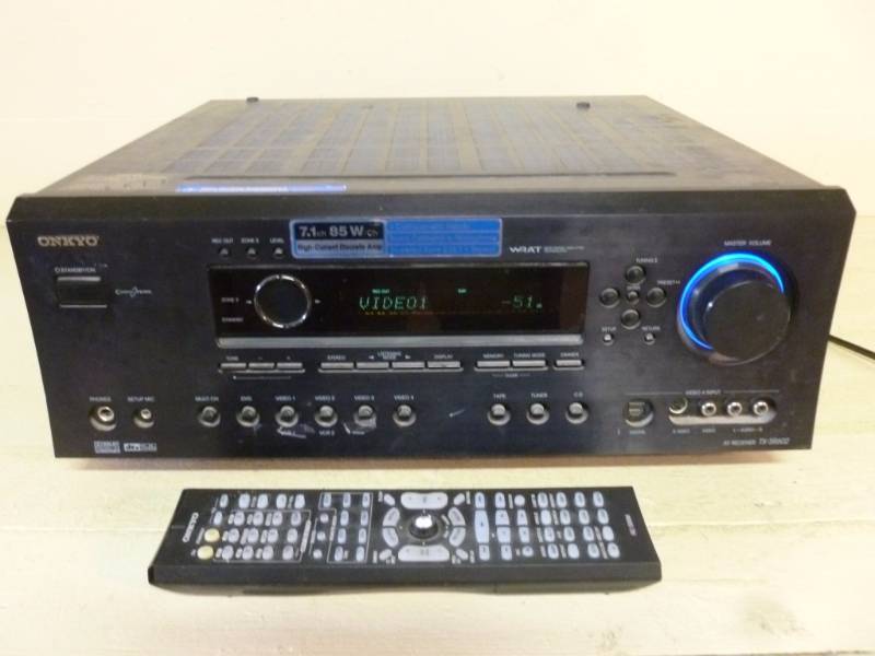 lot 147 image: Onkyo Receiver