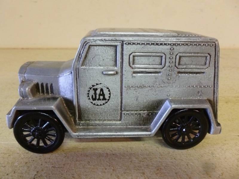 lot 166 image: Coin Bank