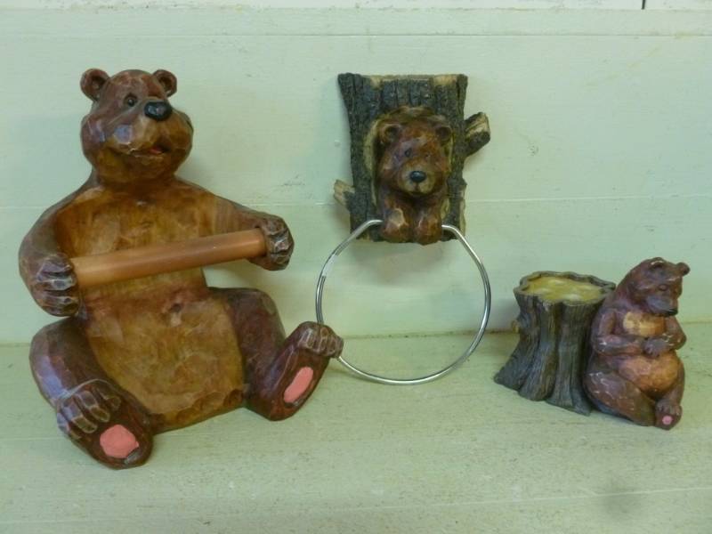 lot 182 image: Bathroom Set