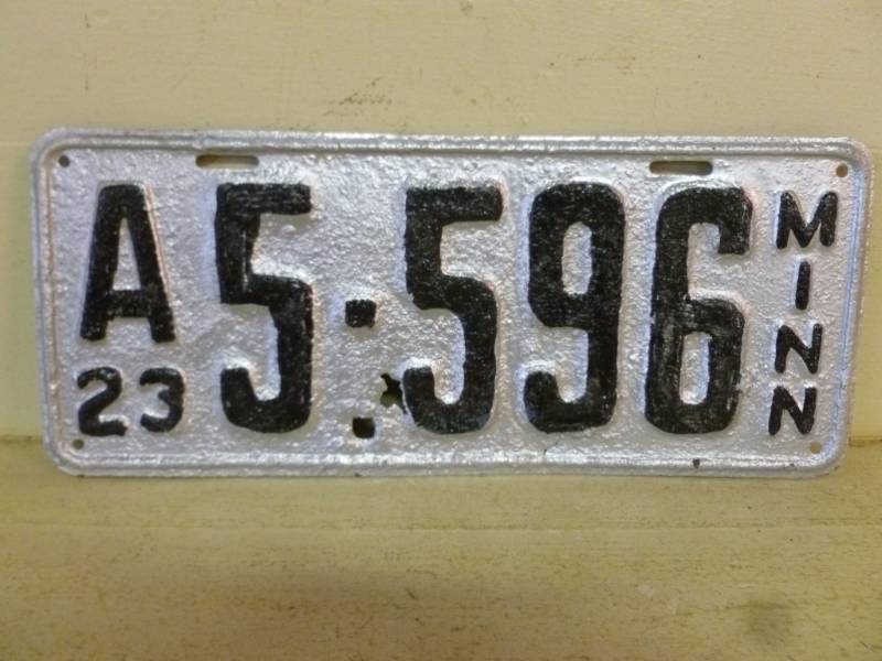 lot 189 image: Antique License Plate