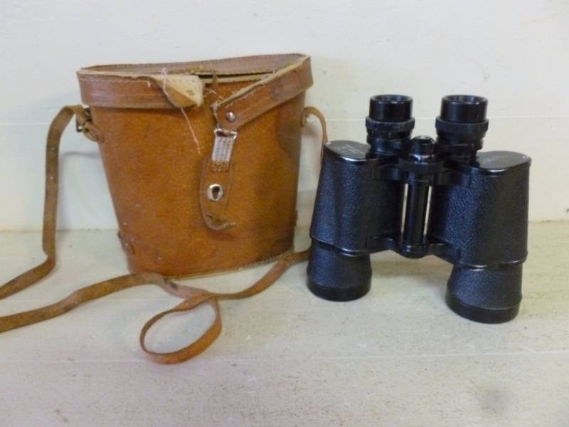 lot 208 image: Binoculars