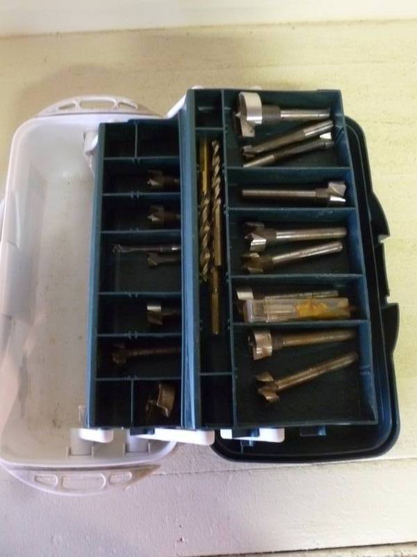 lot 213 image: Router Bits