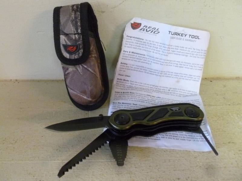 lot 223 image: Turkey Hunt Multi Tool