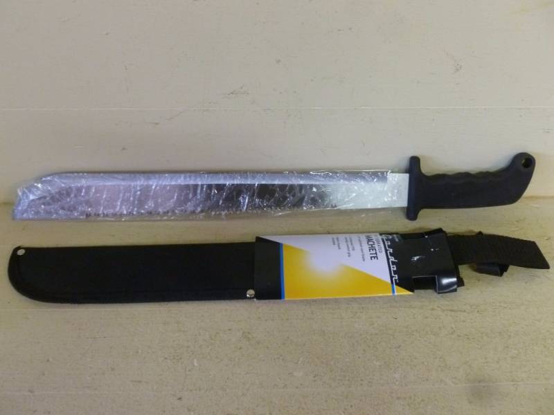 lot 229 image: Machete Knife