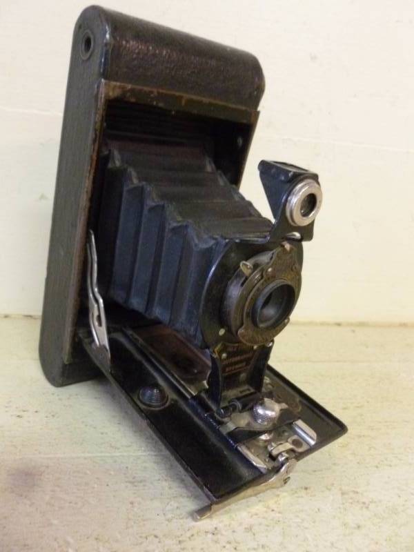 lot 243 image: Antique Camera