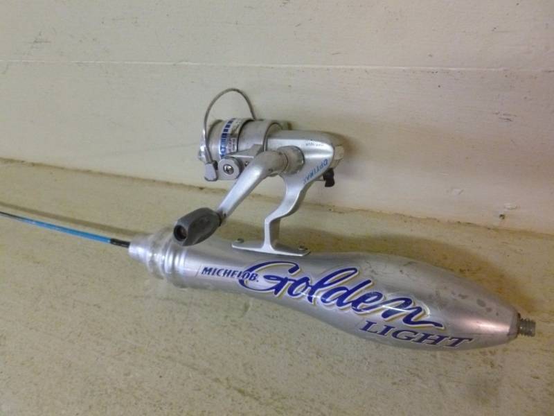 lot 253 image: Tap Handle Jiggle Stick