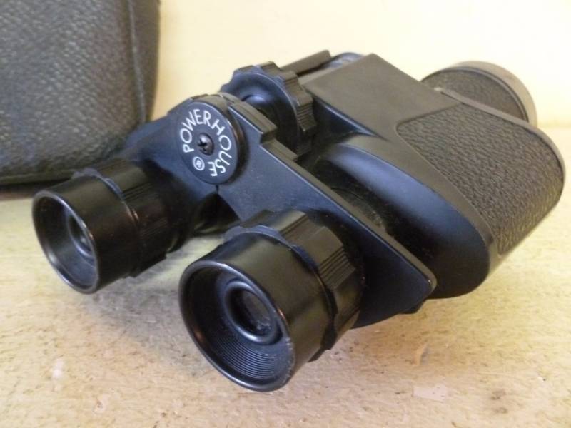 lot 254 image: Binoculars