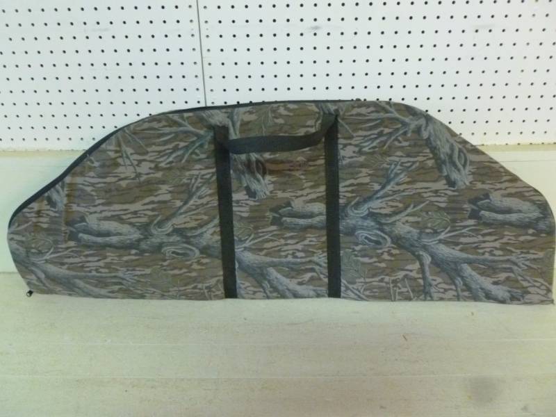 lot 259 image: Bow Case