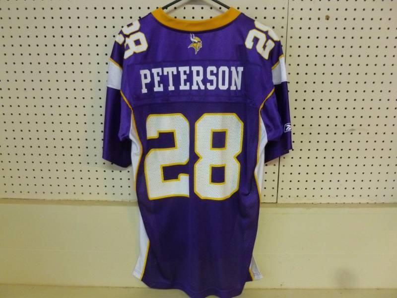 lot 267 image: Minnesota Vikings Jersey