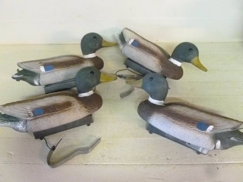 lot 285 image: Duck Decoys