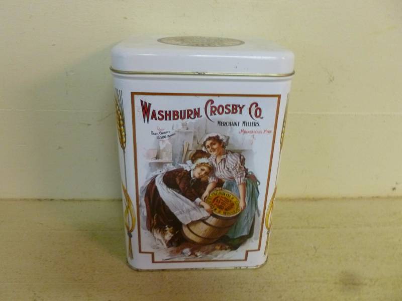 lot 301 image: Metal Container