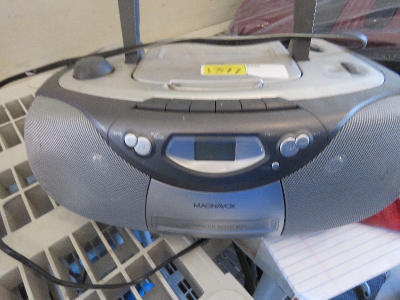 magnavox CD player