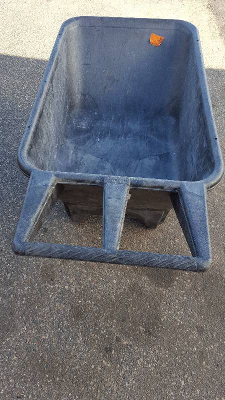 lot 12 image: Rubbermaid 7.5 cu ft Big Wheel Cart