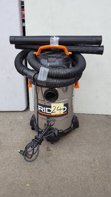 lot 24 image: RIDGID 6 Gal. Stainless Steel Wet Dry Vacuum like New