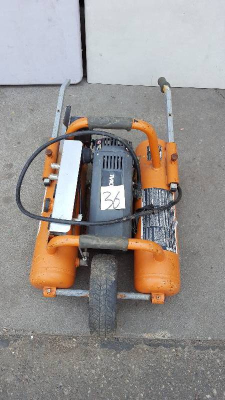 lot 36 image: Ridgid Mini Wheelbarrow Compressor