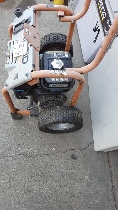lot 37 image: Ridgid 3300 PSI Compressor