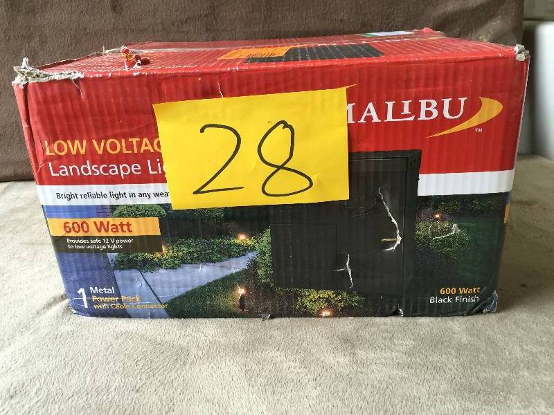 lot 28 image: Malibu Low Voltage 600-Watt Landscape Transformer