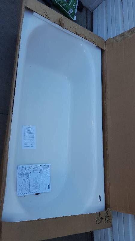 lot 5 image: American Standard 2390.202 Princeton 42 gal Americast Rectangle Bath Tub New
