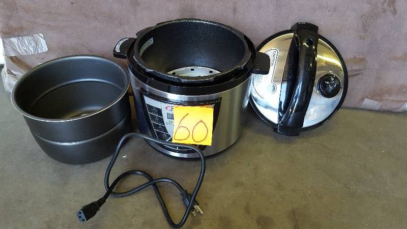 lot 60 image: XL Power Preassure Cooker used in very god condition, tested works well