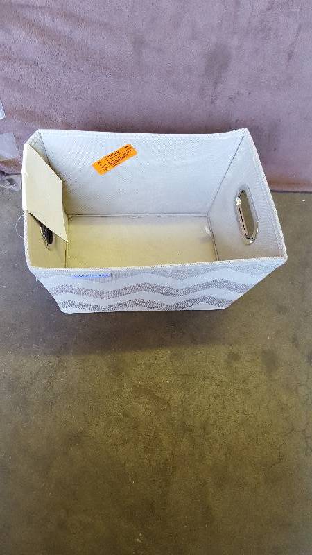 lot 80 image: Texture Chevron Storage Tote