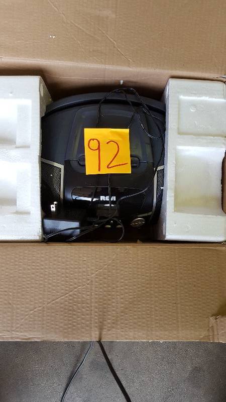lot 92 image: Portable CD Player with Cassette Radio