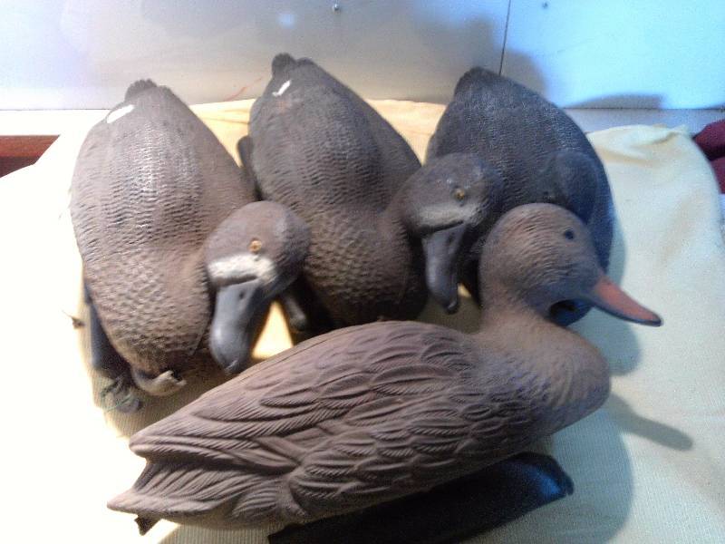 lot 59 image: 4 duck decoys