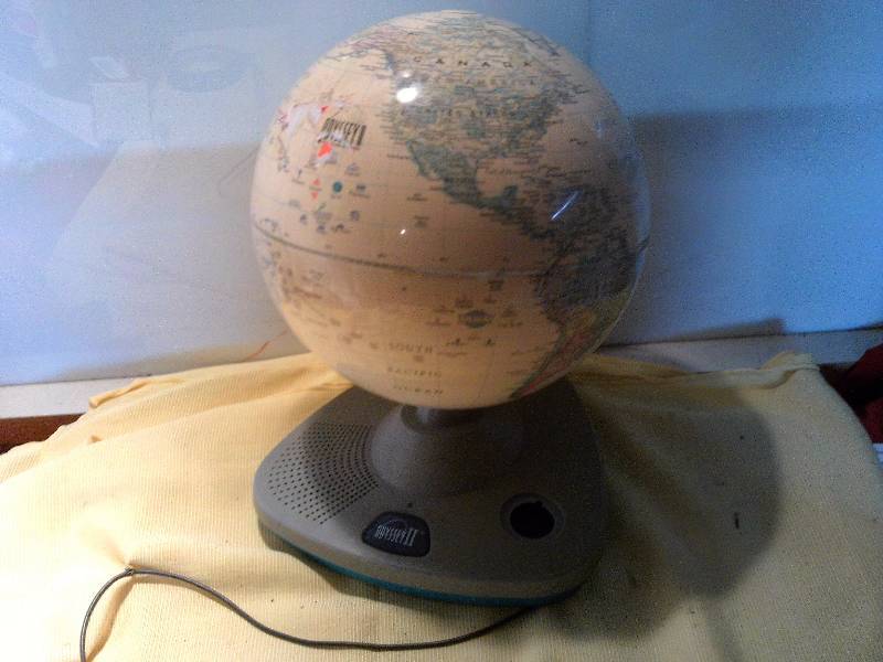 lot 71 image: doyssey 2 world globe