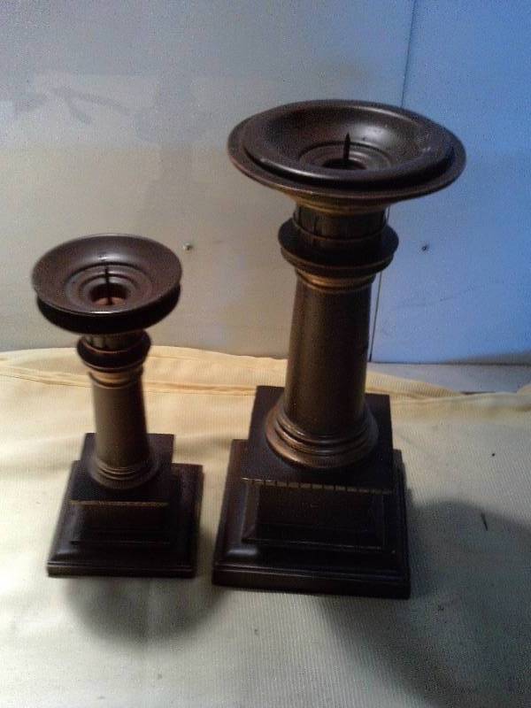 lot 84 image: 2 heavy candle holders