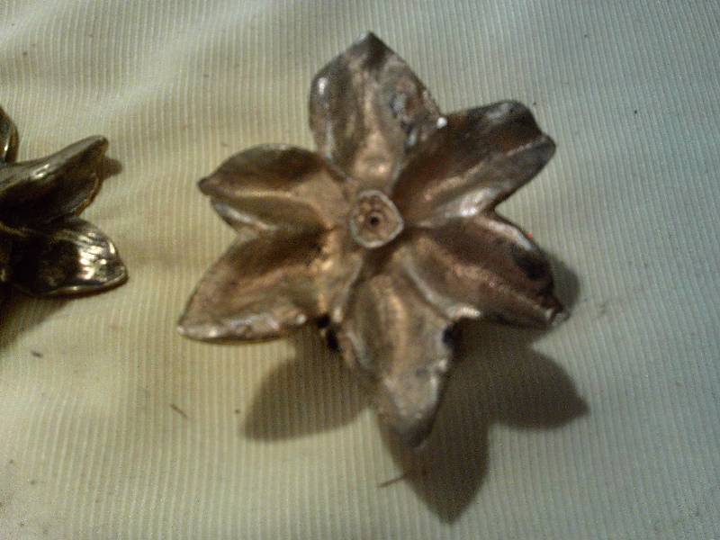 lot 101 image: solid brass candle holders
