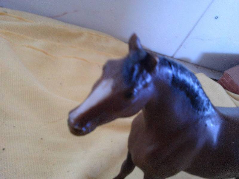 lot 117 image: collectible bryer horse