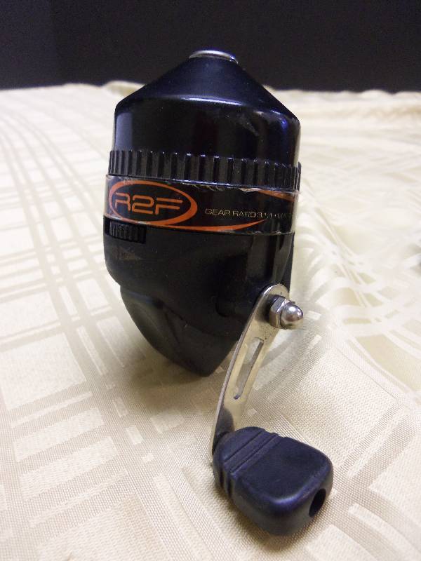 R2F Fishing Reel