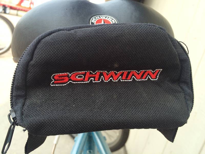 schwinn traverse shaped tubing bike