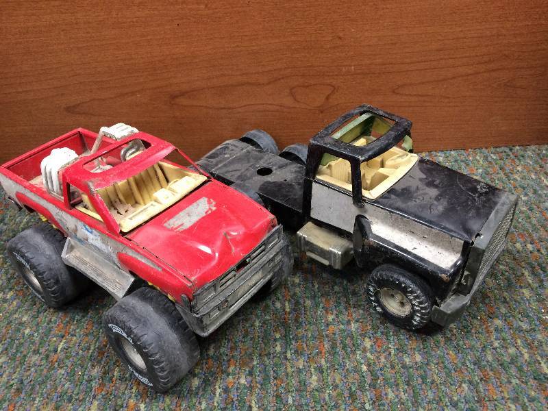 lot 21 image: Tonka Truck