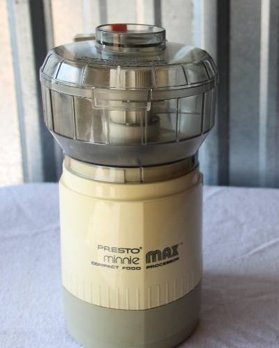 lot 2 image: Presto Minnie Max Food Processor