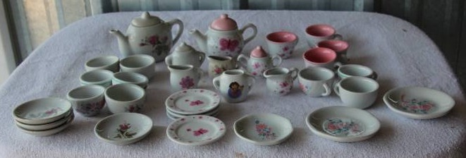 lot 33 image: Assorted Child Tea SetsDollhouse