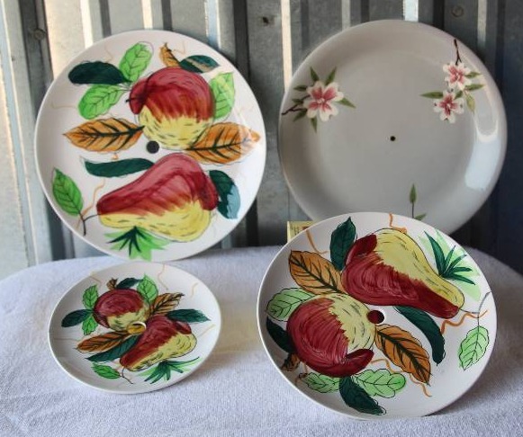 lot 43 image: Calling All Plate Crafters